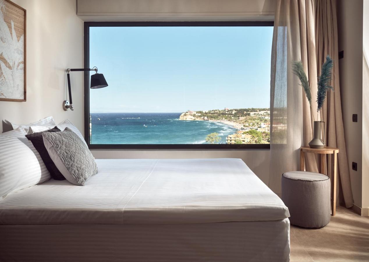 Uparati - Hilltop Sea View Retreat *